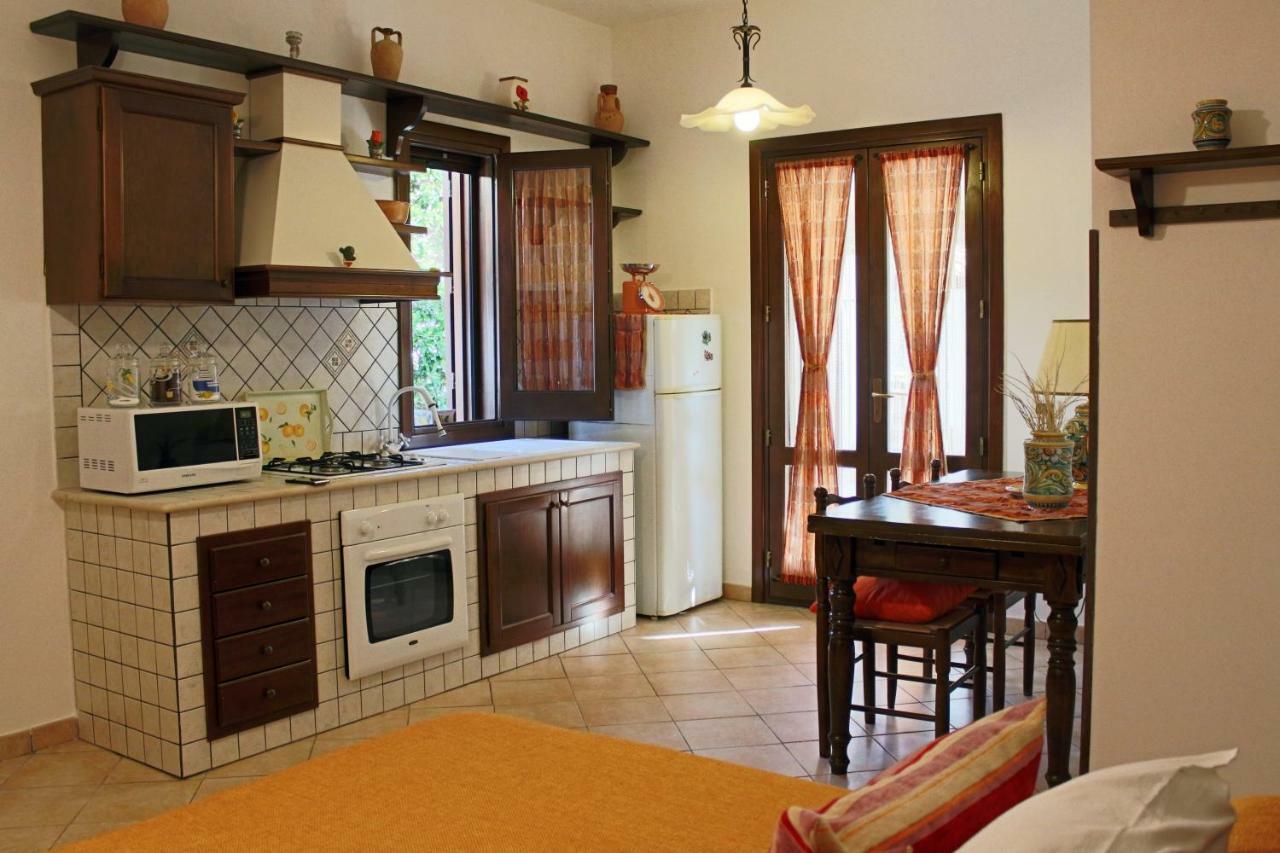 Ferienwohnung Monolocale Da Mariolina Macari Exterior foto