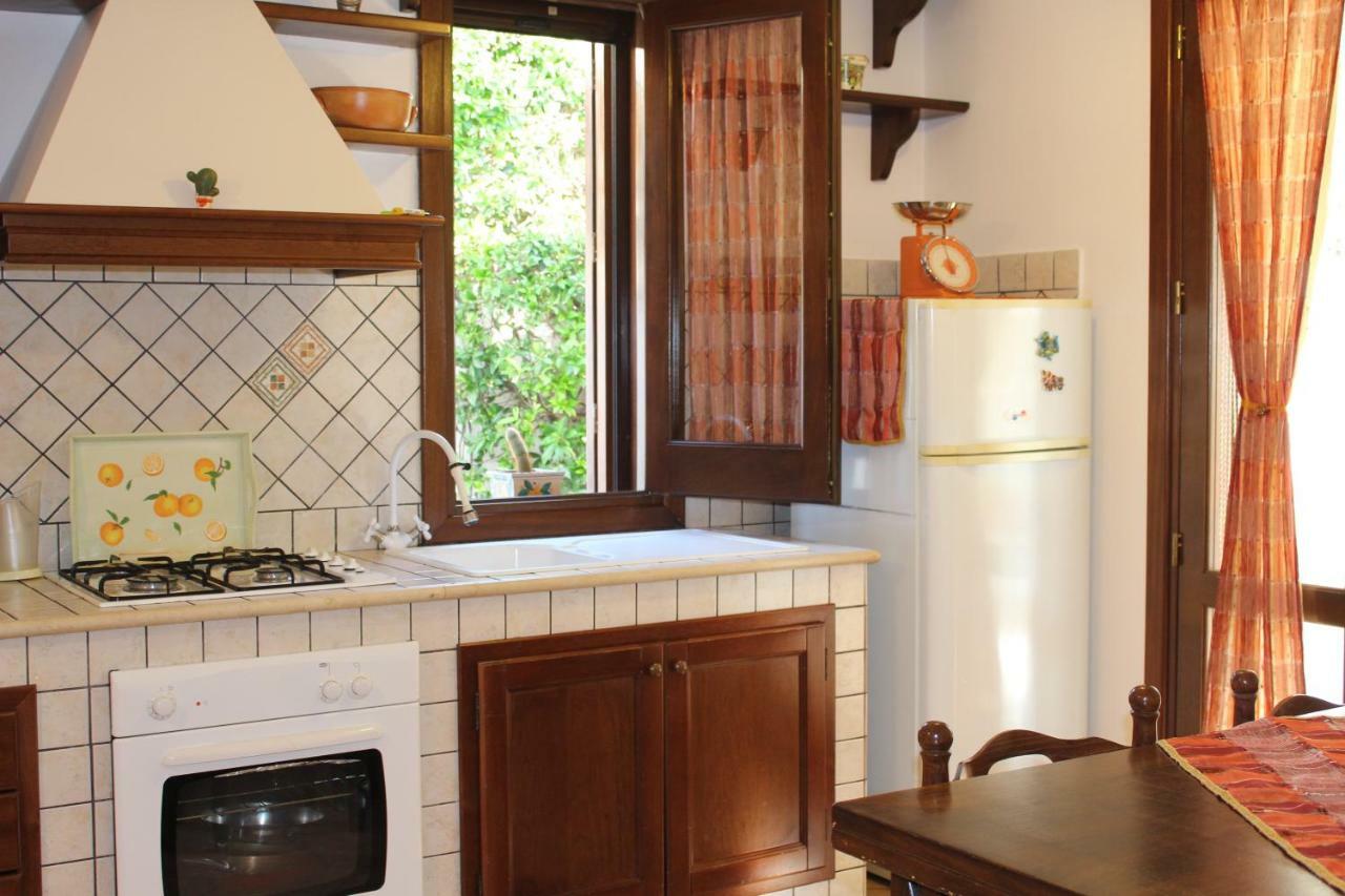 Ferienwohnung Monolocale Da Mariolina Macari Exterior foto